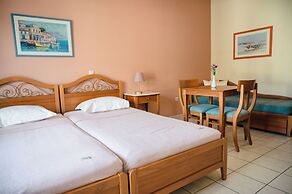 Emporios Bay Hotel