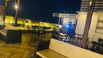 Southern Plaza