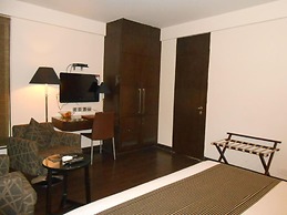 Southern Plaza