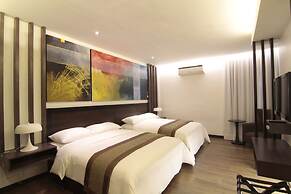 Century Hotel