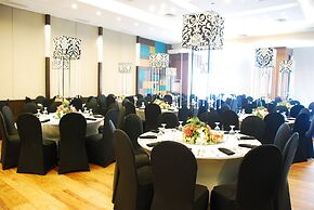 Century Hotel