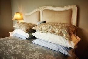 Escape To Picton