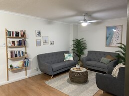 Burleigh Gardens North Hi-Rise