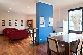 Lily Sands Inn