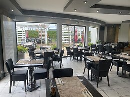 Brit Hotel La Bonne Etape