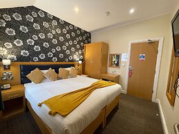 Iris Hotel