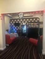 Iris Hotel