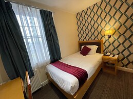 Iris Hotel