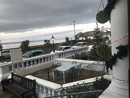 Iris Hotel