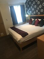 Iris Hotel