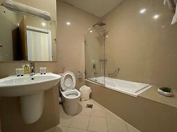 Iris Hotel