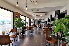 Hotel Perla Riviera