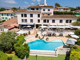 Hotel Perla Riviera