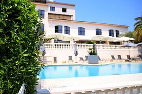 Hotel Perla Riviera