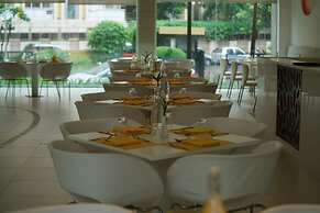 Hotel Kohinoor Elite near BKC