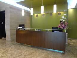 Ascot Hotel