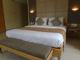 Ascot Hotel