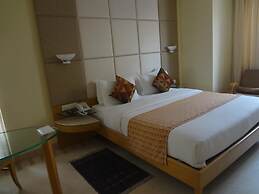Ascot Hotel
