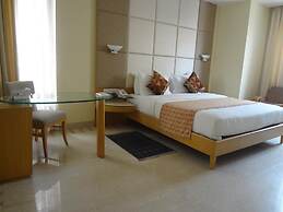 Ascot Hotel