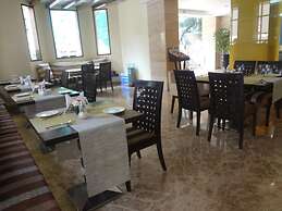 Ascot Hotel