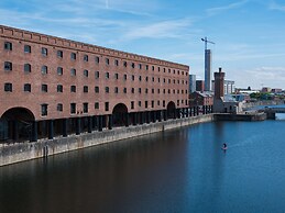 Base Serviced Apartments - The Docks