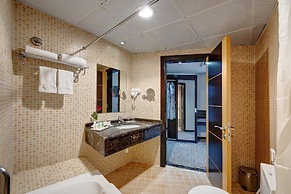Aryana Hotel
