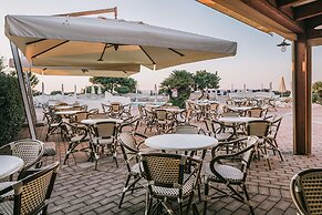 MClub Del Golfo