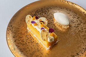Rushton Hall Hotel & SPA