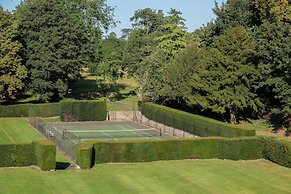 Rushton Hall Hotel & SPA