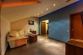 Hotel Cron