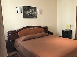 Hotel Cron