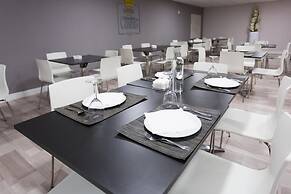 Hotel Familia Conde