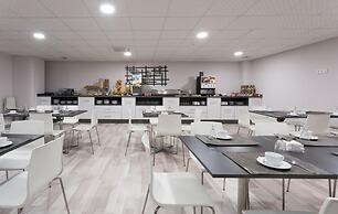 Hotel Familia Conde