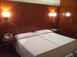 Hotel Familia Conde