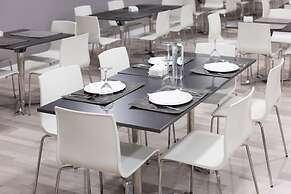 Hotel Familia Conde