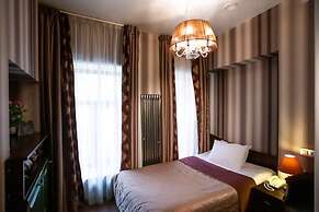Martin Hotel