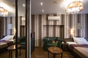 Martin Hotel