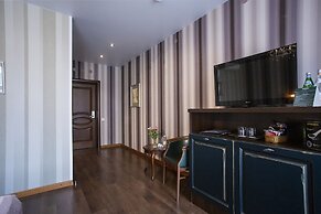 Martin Hotel