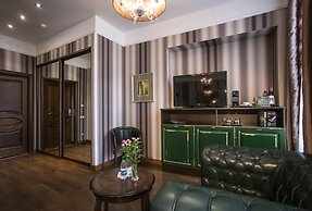 Martin Hotel
