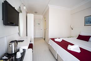 Ayapam Hotel