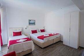 Ayapam Hotel