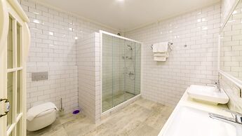 Hotel Mavi Beyaz
