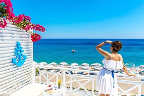 Hotel Mavi Beyaz
