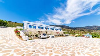 Hotel Mavi Beyaz