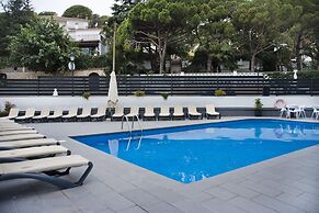 Summer Hotel