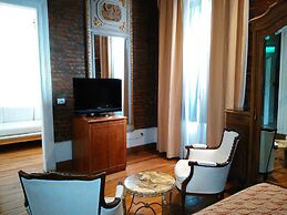Hotel AyB Internacional
