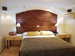 Hotel AyB Internacional
