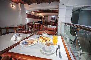 Hotel AyB Internacional