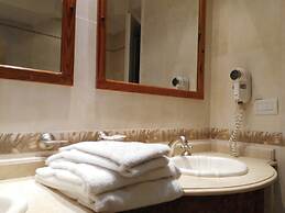 Hotel AyB Internacional