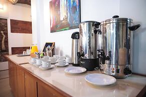 Hotel AyB Internacional